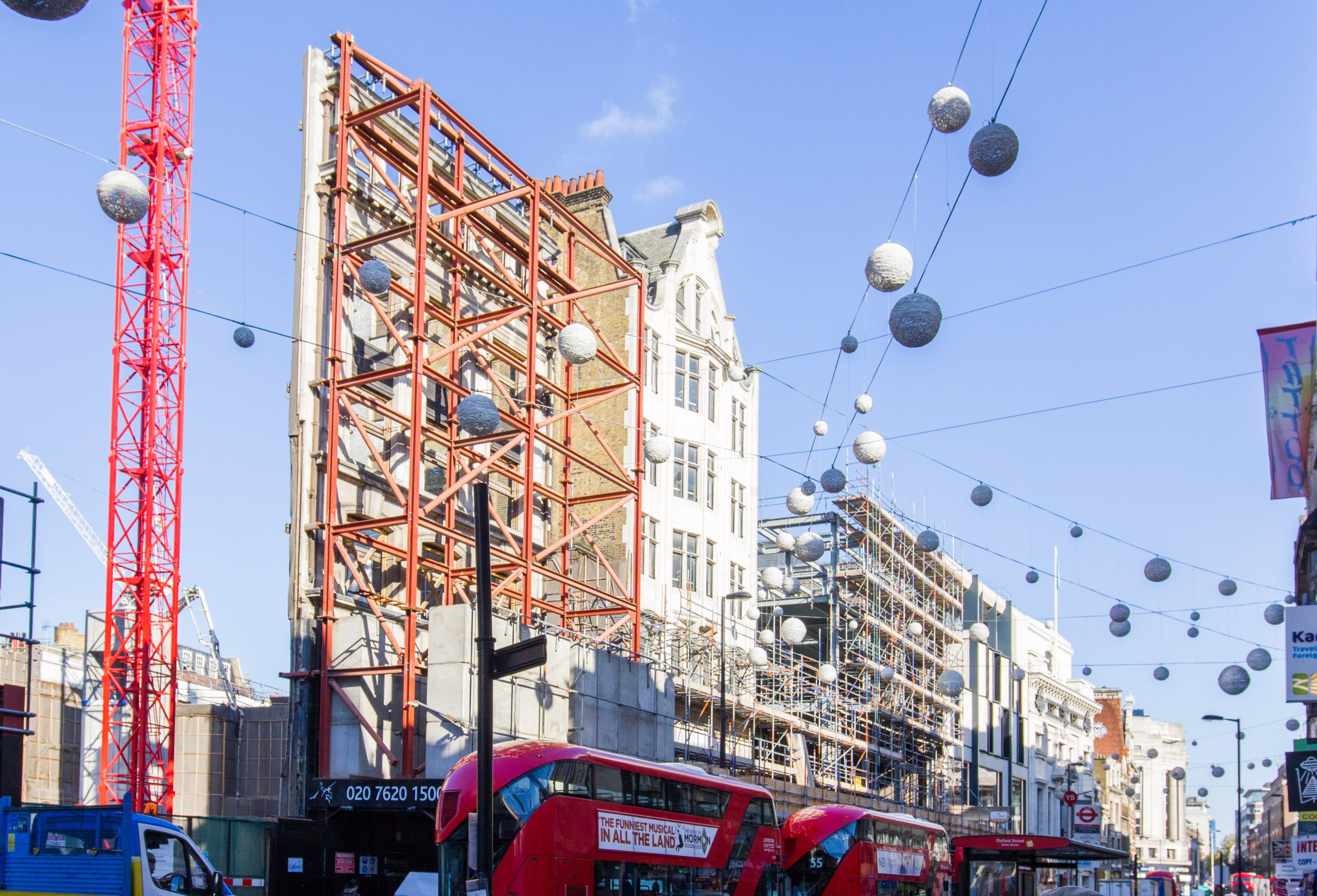 Oriana II, Oxford St Banner